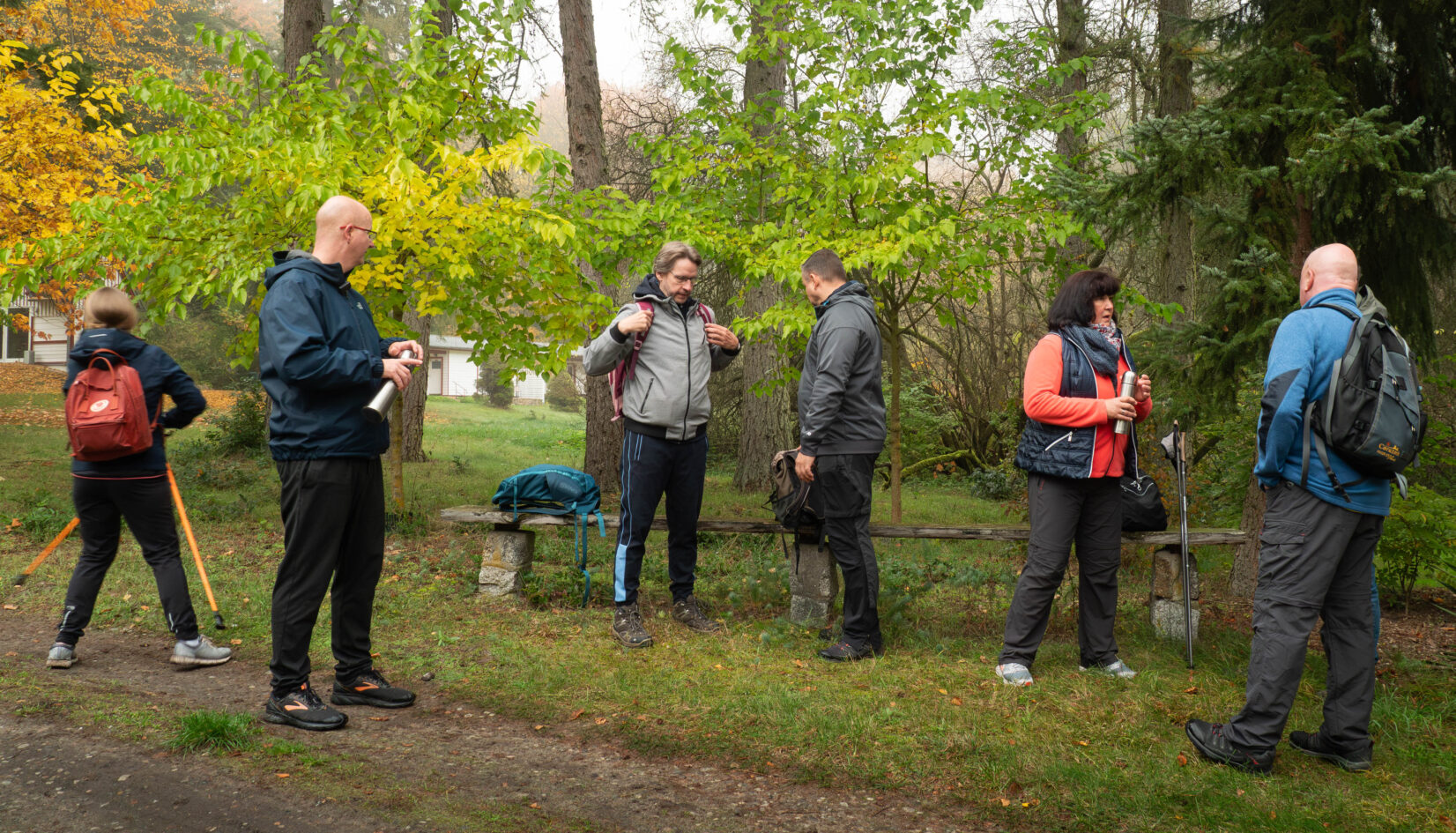 Fastenwandern nach der Buchinger-Methode verbindet bewussten Verzicht mit Bewegung in der Natur – für mehr Vitalität, innere Ruhe und körperliche Regeneration. Die AHAB-Akademie bietet ein professionell begleitetes Programm mit täglichen Wanderungen, Entspannungseinheiten und Gesundheitsvorträgen – ideal zur Erholung oder als Einstieg in einen gesünderen Lebensstil.