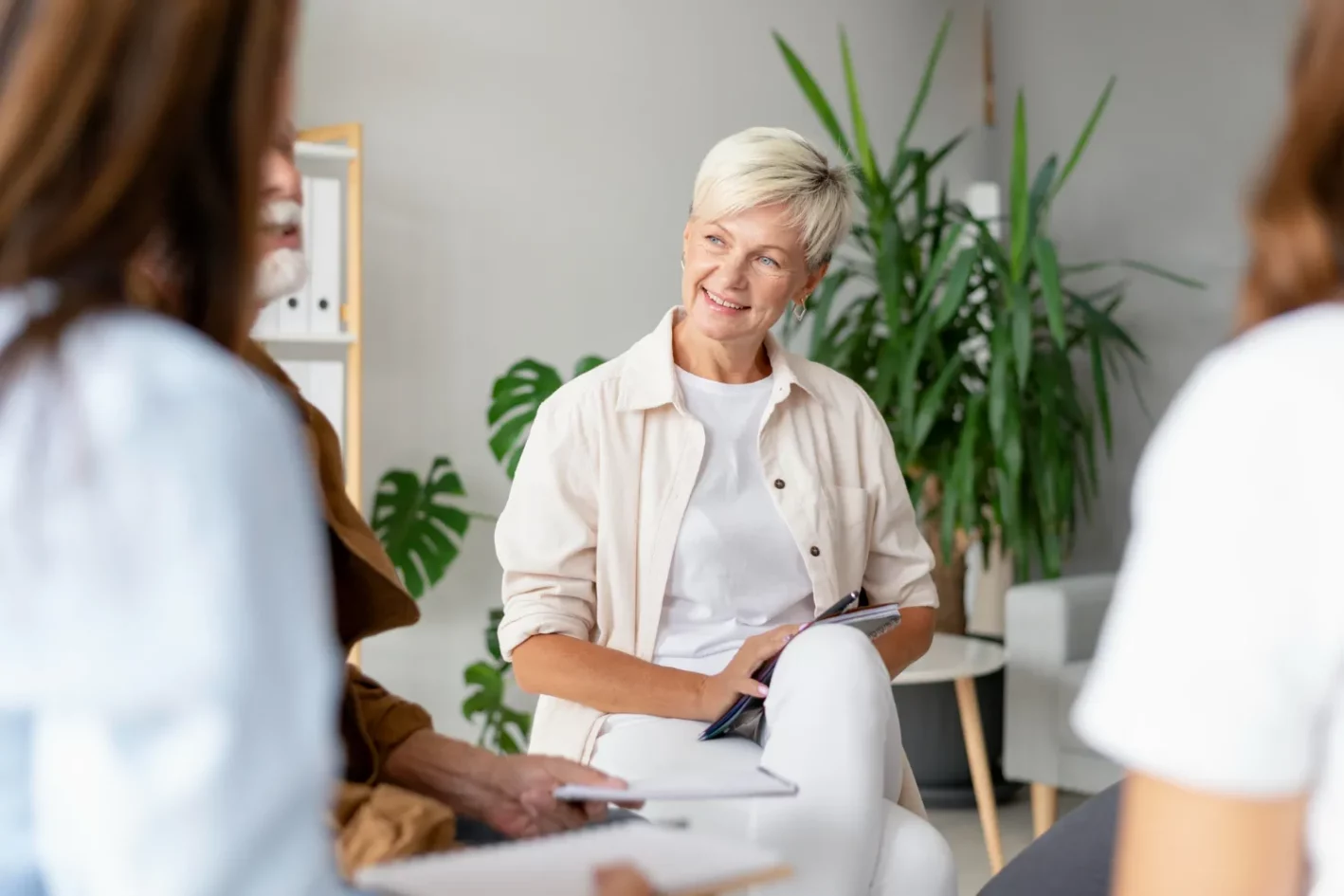 Die Welt verändert sich und die Gesundheitsbranche wächst, und mit ihr die Möglichkeiten für Gesundheitsexpert:innen. Deine Fähigkeiten, Dein Wissen und Dein Engagement können den Unterschied machen.