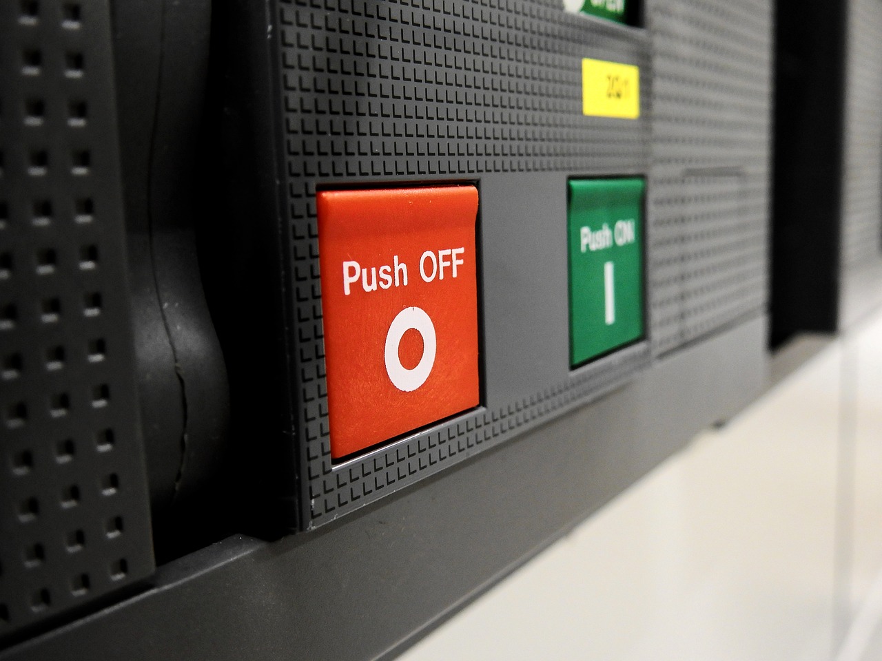 Switchgear 2069732 1280 1
